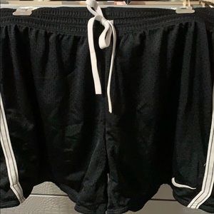 Nike Dri Fit shorts L
